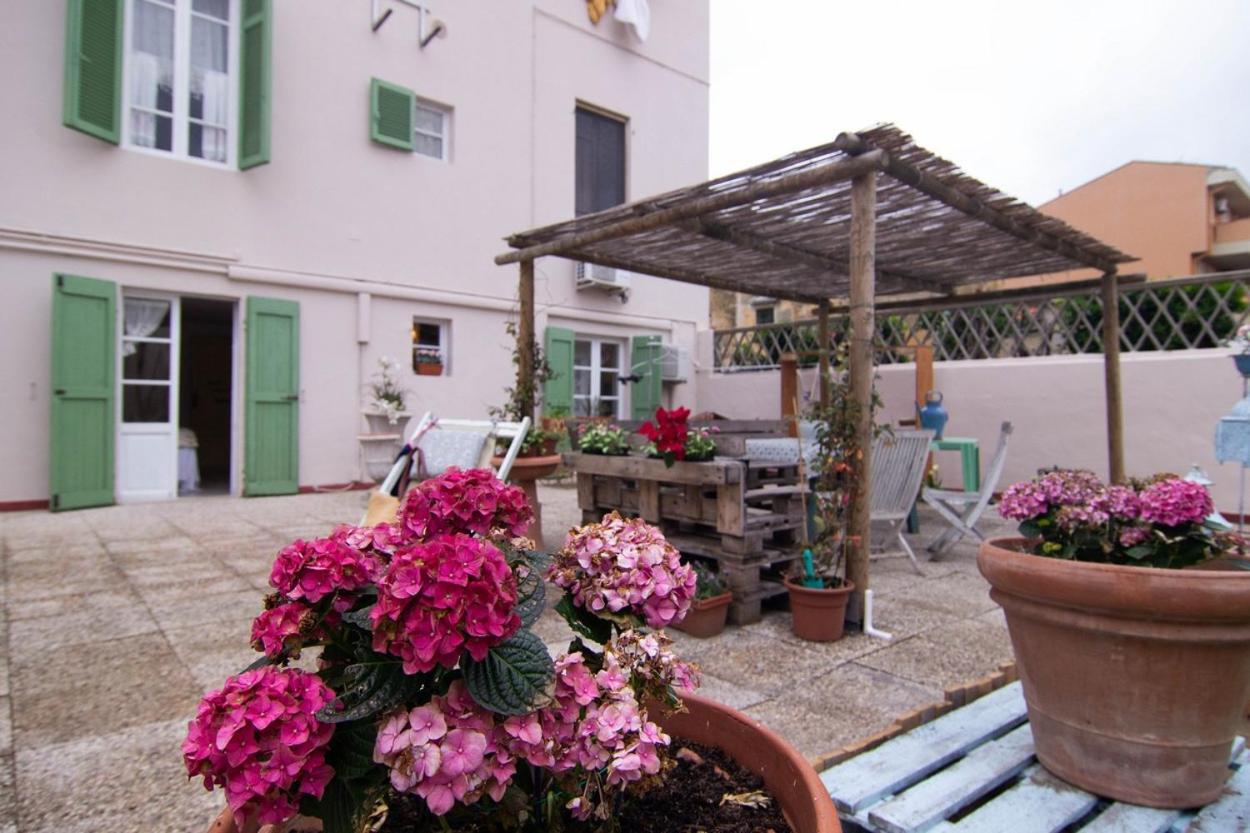 200Metri Dal Mare Raffinato Chalet Con Giardino Apartment Marina Di Pisa Luaran gambar
